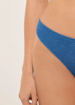 Brazyliany dół od kostiumu Crinkle Waves